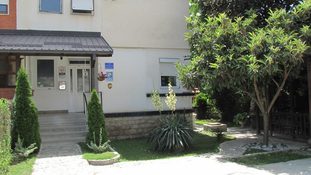 The House Apartments & Guest Rooms Ohri Dış mekan fotoğraf