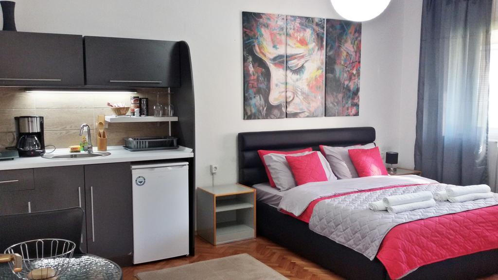 The House Apartments & Guest Rooms Ohri Dış mekan fotoğraf